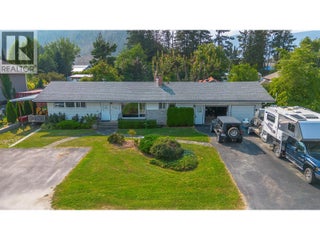1230 Shuswap Avenue. Sicamous, British Columbia