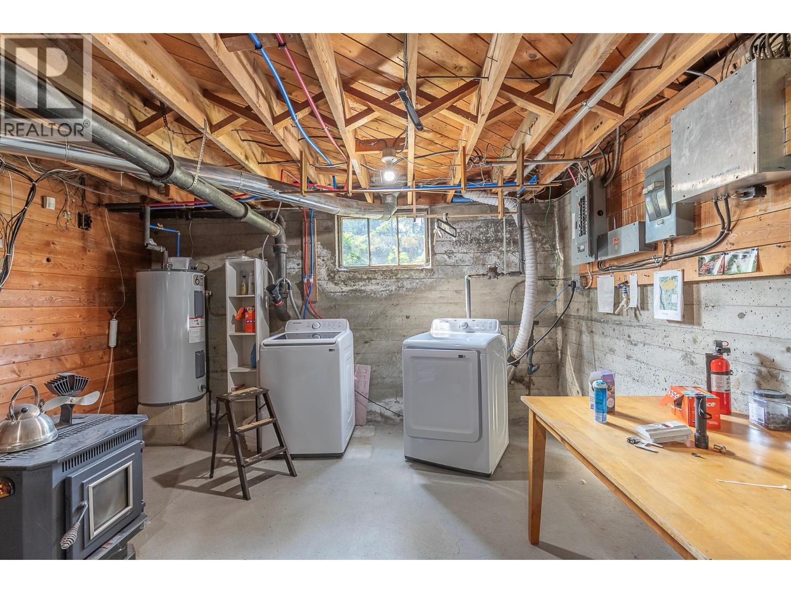 1230 Shuswap Avenue. Sicamous, British Columbia