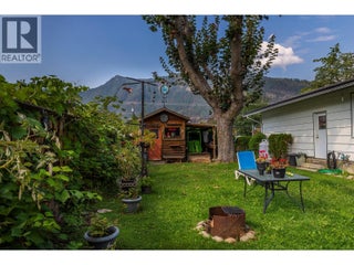 1230 Shuswap Avenue. Sicamous, British Columbia