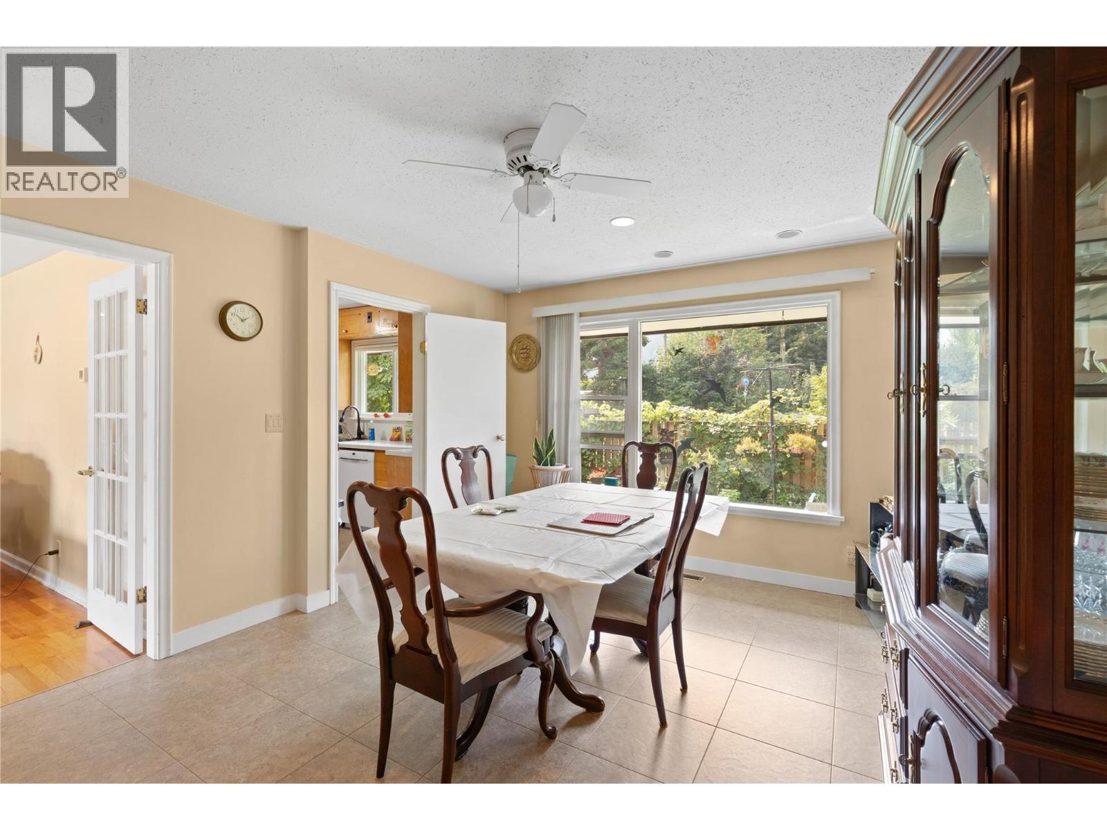 1230 Shuswap Avenue. Sicamous, British Columbia