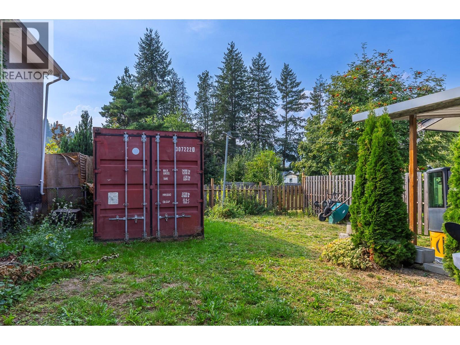 1230 Shuswap Avenue. Sicamous, British Columbia