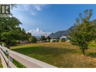1230 Shuswap Avenue. Sicamous, British Columbia
