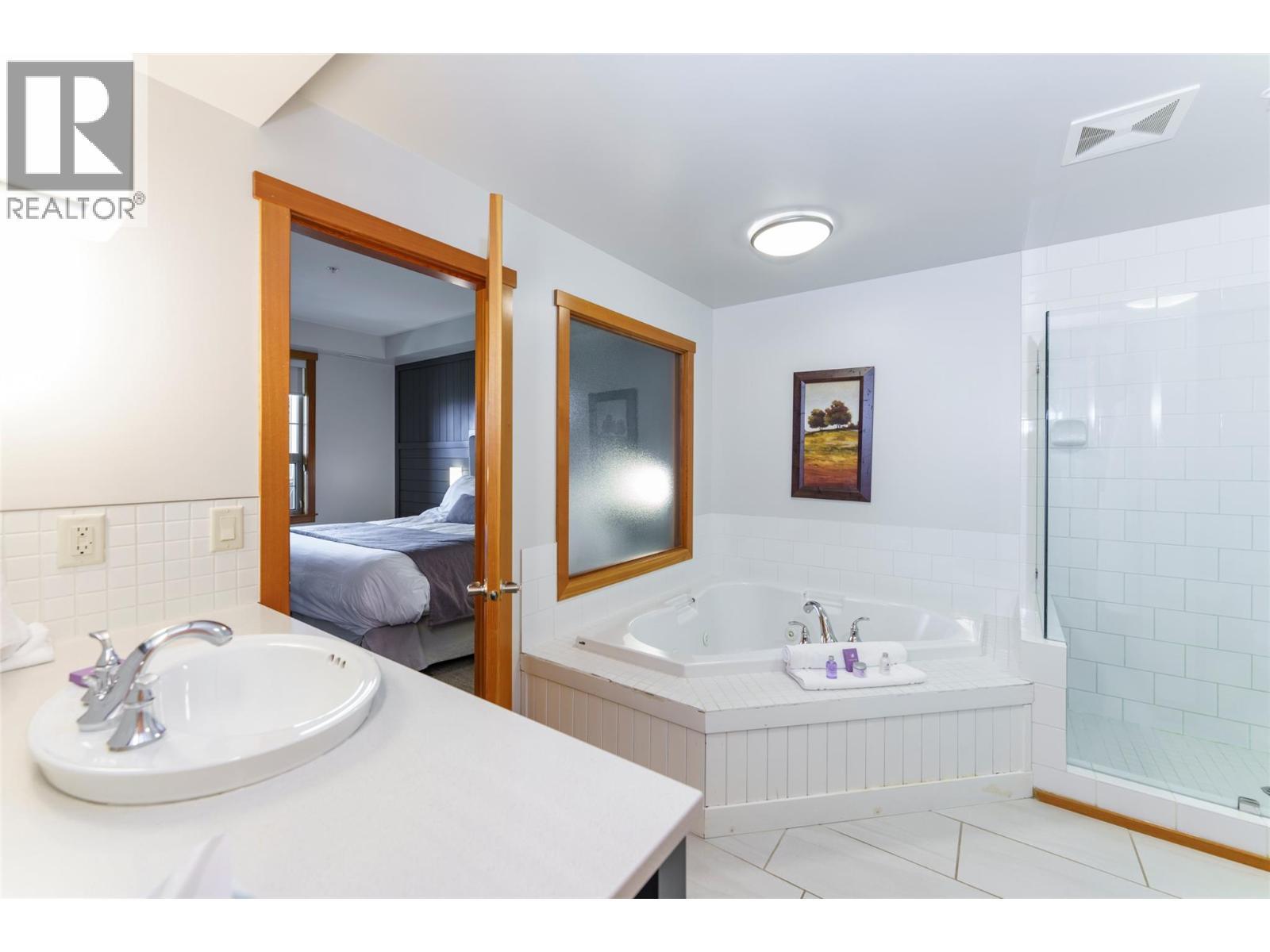 105 Village Centre Court Unit# 324. Vernon, British Columbia