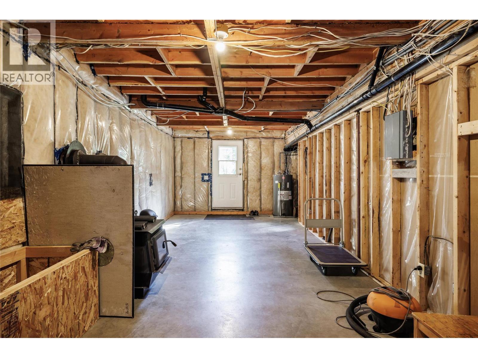 8514 Sun Valley Road. Kelowna, British Columbia