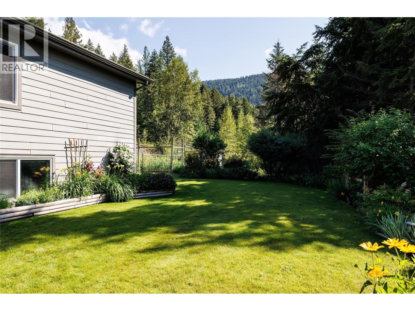 8514 Sun Valley Road. Kelowna, British Columbia