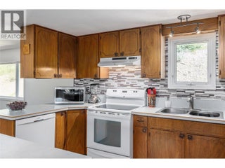 8514 Sun Valley Road. Kelowna, British Columbia