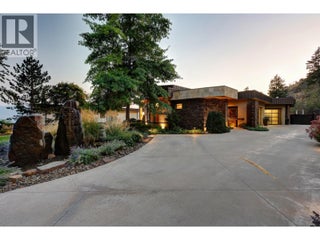 742 Highpointe Place. Kelowna, British Columbia