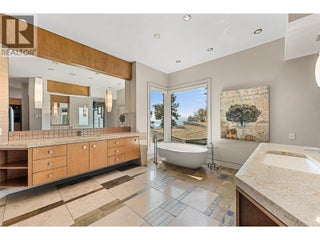 742 Highpointe Place. Kelowna, British Columbia