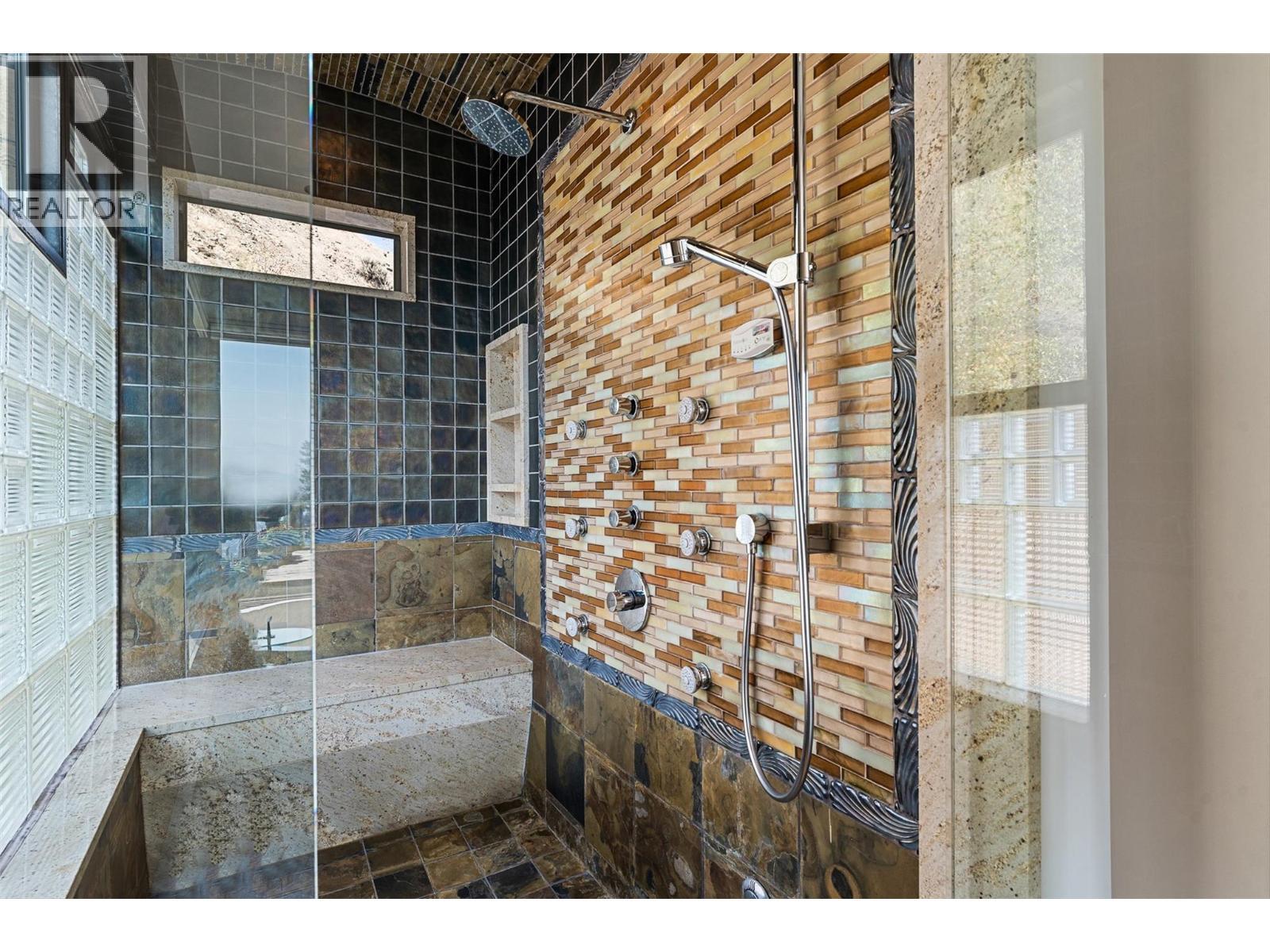 742 Highpointe Place. Kelowna, British Columbia