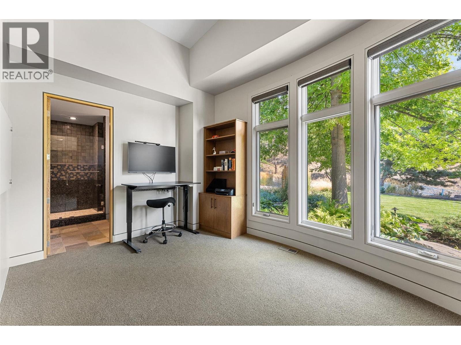 742 Highpointe Place. Kelowna, British Columbia