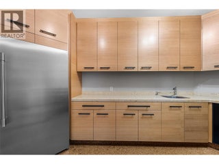 742 Highpointe Place. Kelowna, British Columbia