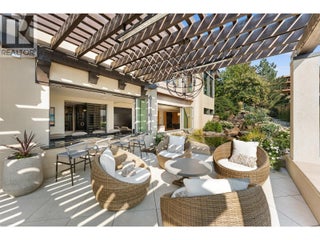 742 Highpointe Place. Kelowna, British Columbia