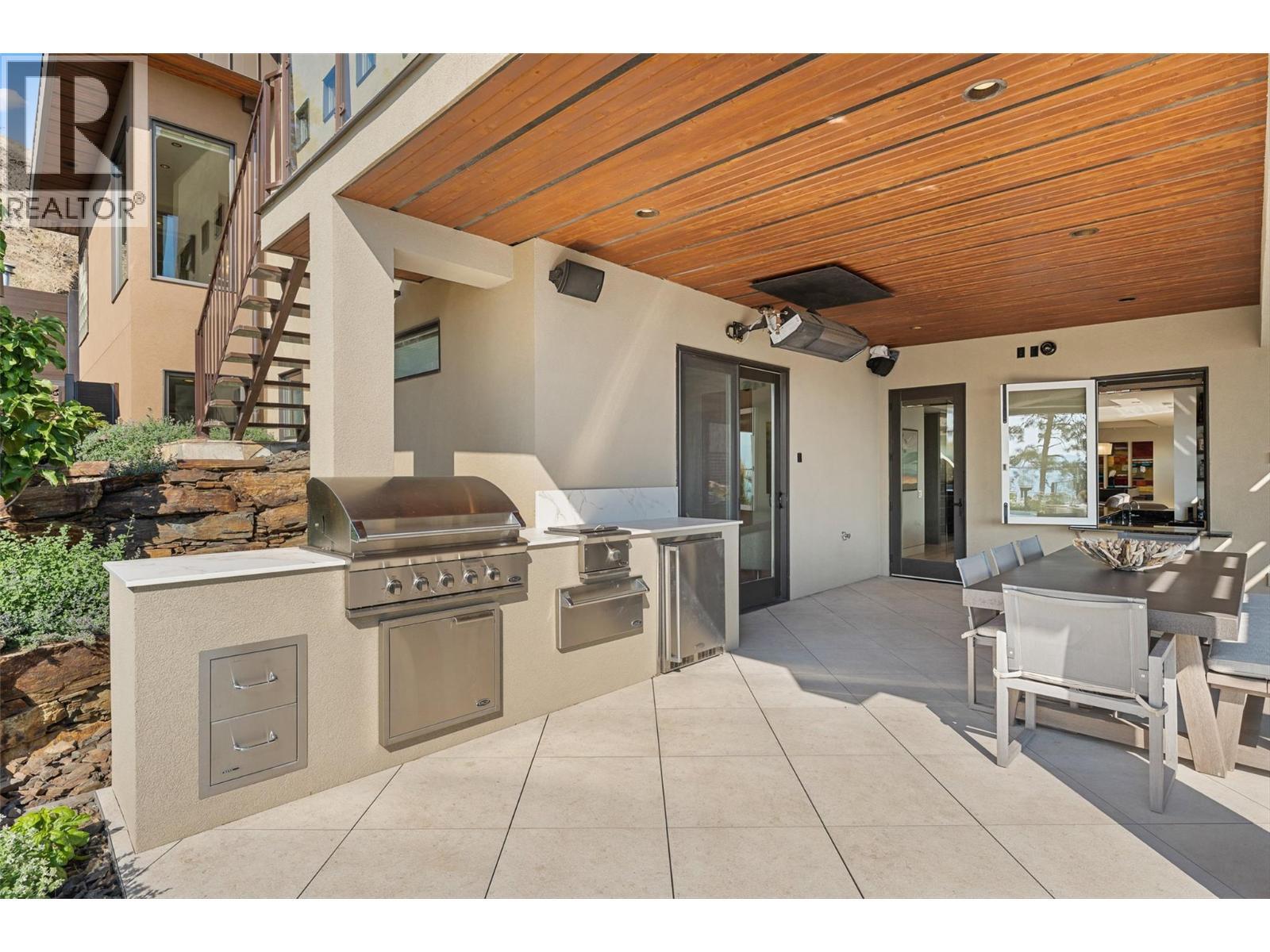 742 Highpointe Place. Kelowna, British Columbia