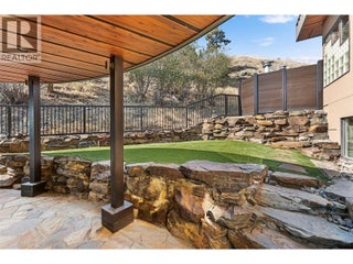 742 Highpointe Place. Kelowna, British Columbia