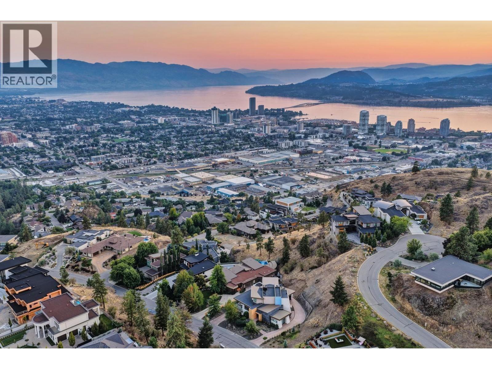 742 Highpointe Place. Kelowna, British Columbia