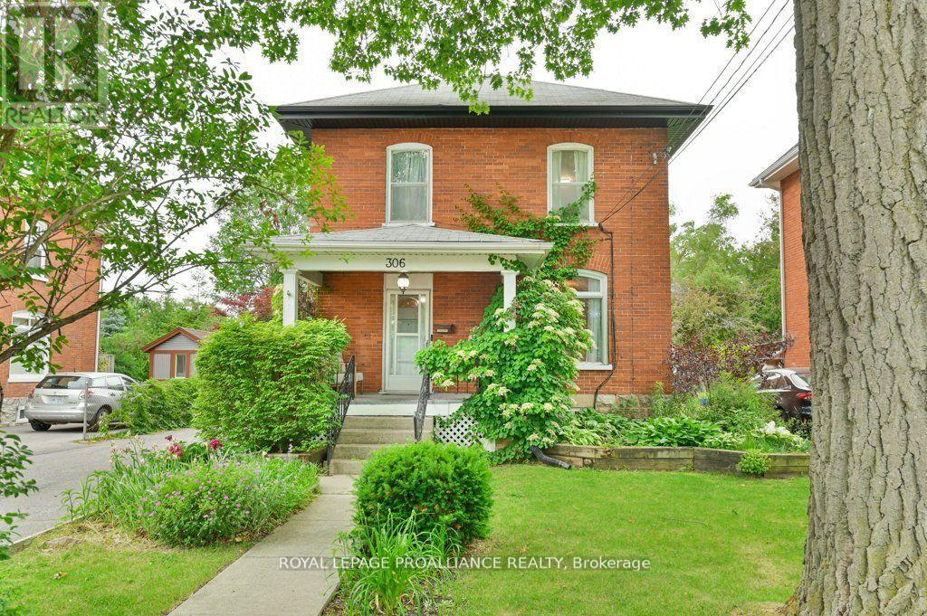 306 Bleecker Avenue, Belleville (thurlow Ward)