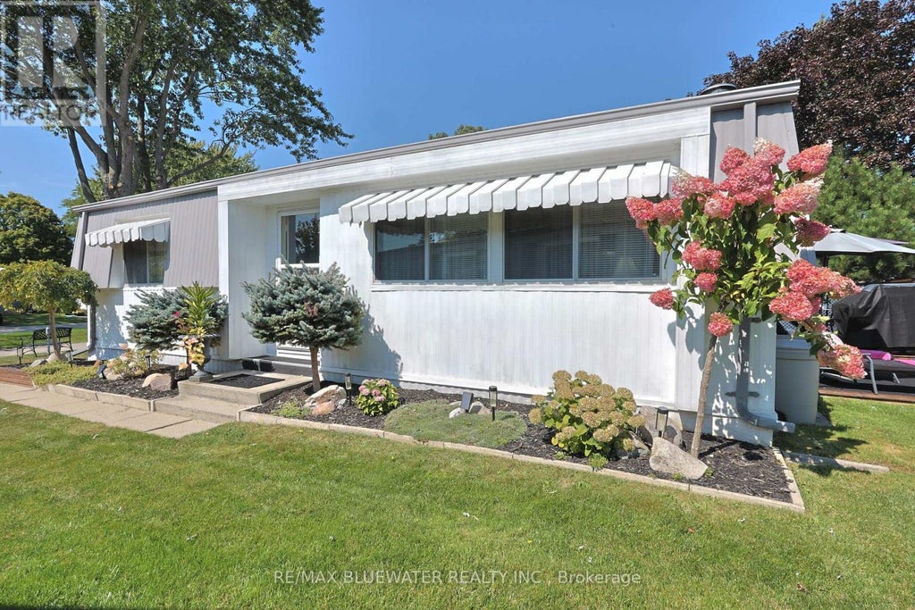 208 Biltmore Drive, South Huron (stephen)
