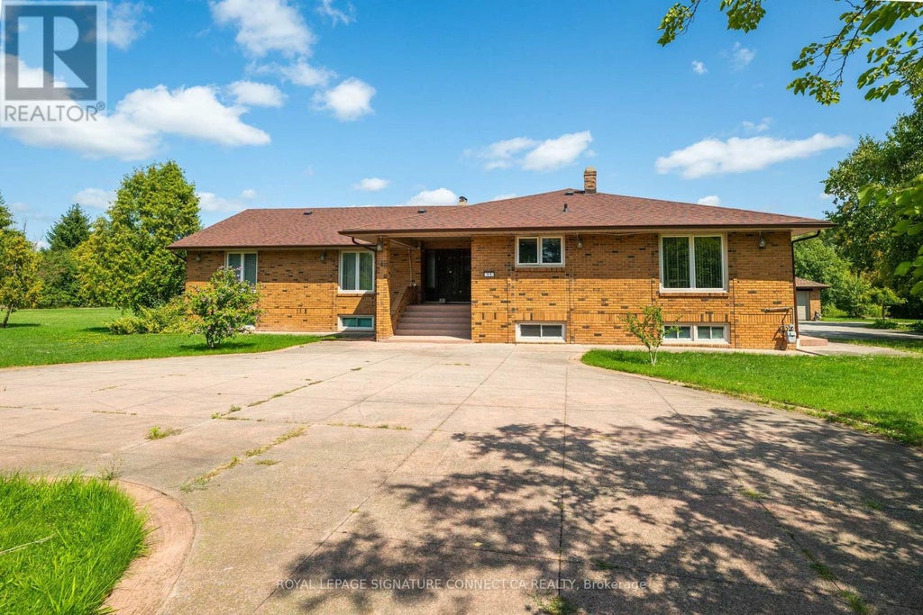 11 Julian Drive, Brampton (bram East)