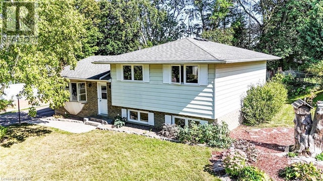 659 Gladstone Drive, Woodstock