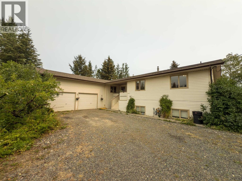 6497 Grey Crescent, Horse Lake