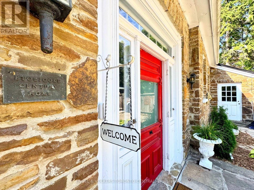 85 Yorkleigh Avenue, Toronto (humber Heights)