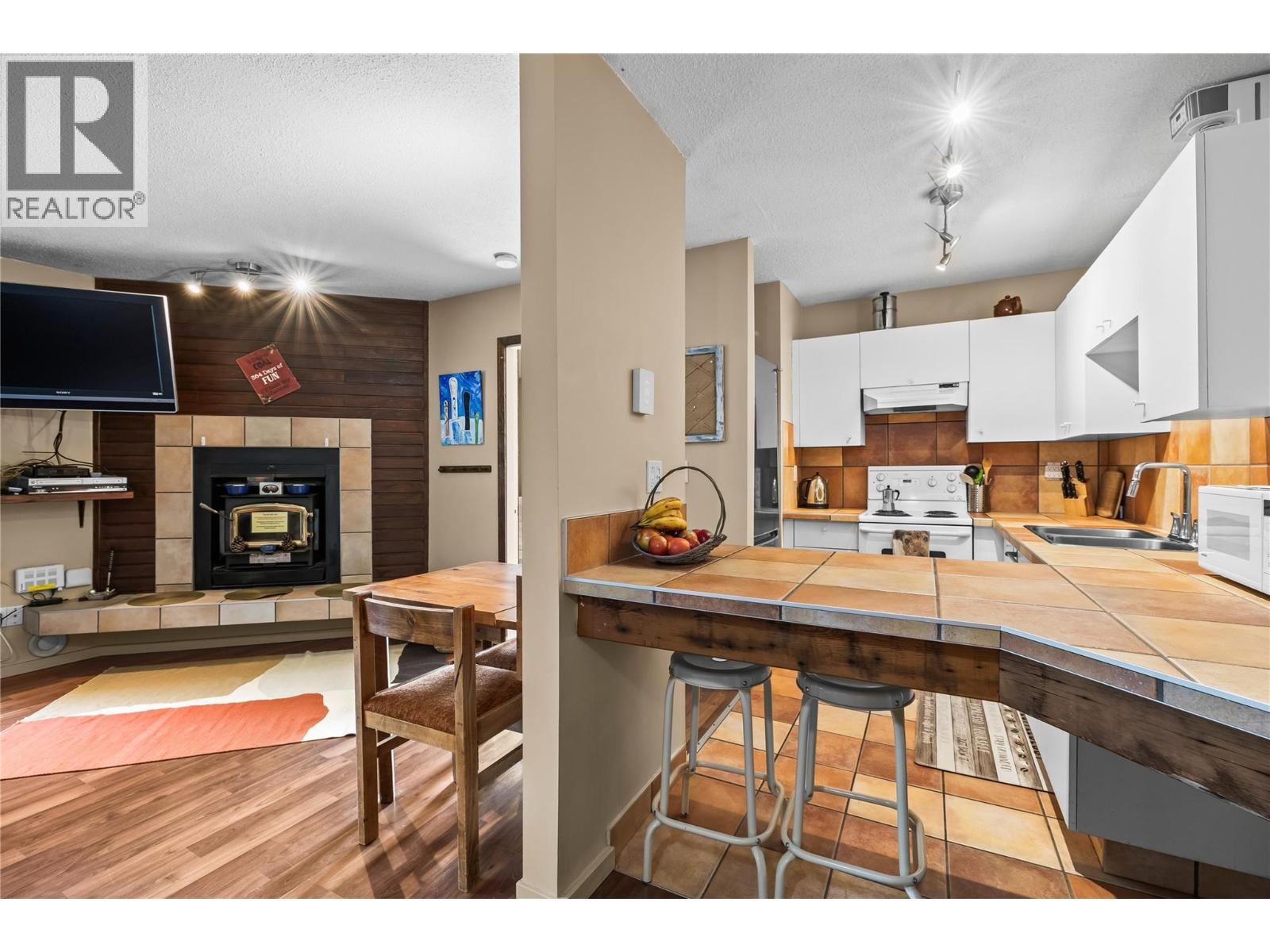 6375 Whiskey Jack Road Unit# 308. Big White, British Columbia