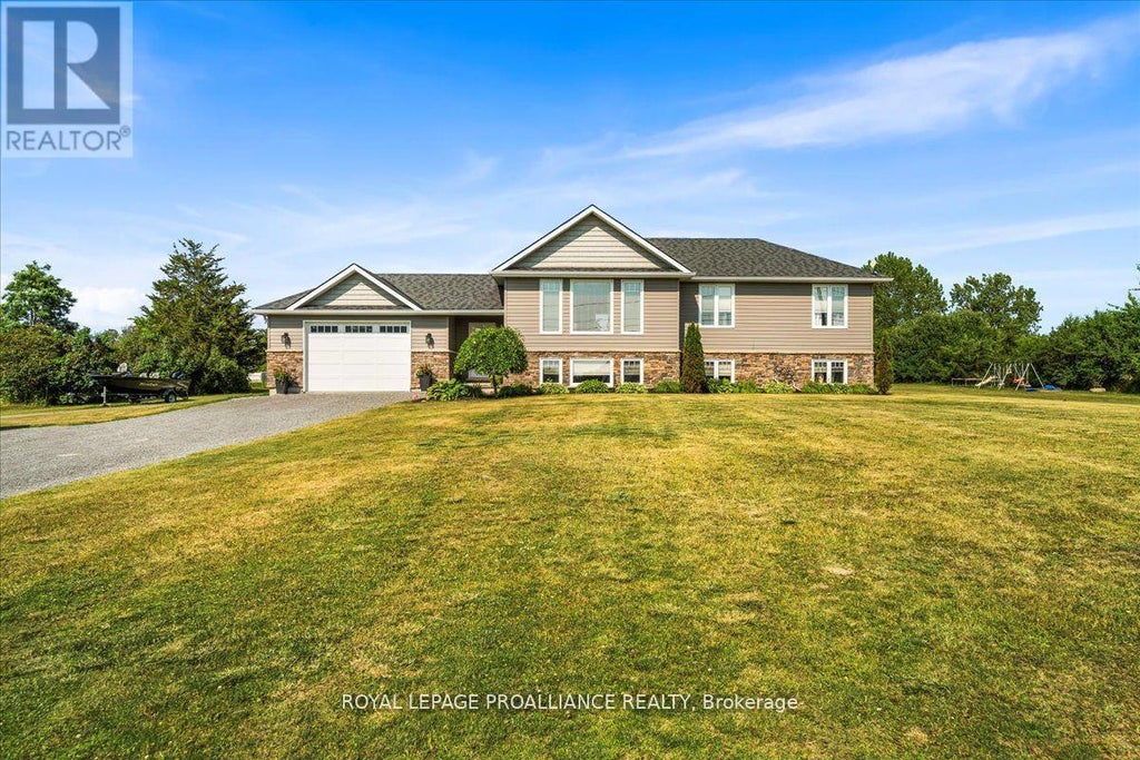 20846 Loyalist Parkway, Prince Edward County (ameliasburg Ward)