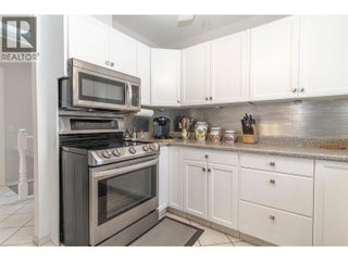 1874 Parkview Crescent Unit# 25. Kelowna, British Columbia