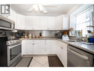 1874 Parkview Crescent Unit# 25. Kelowna, British Columbia