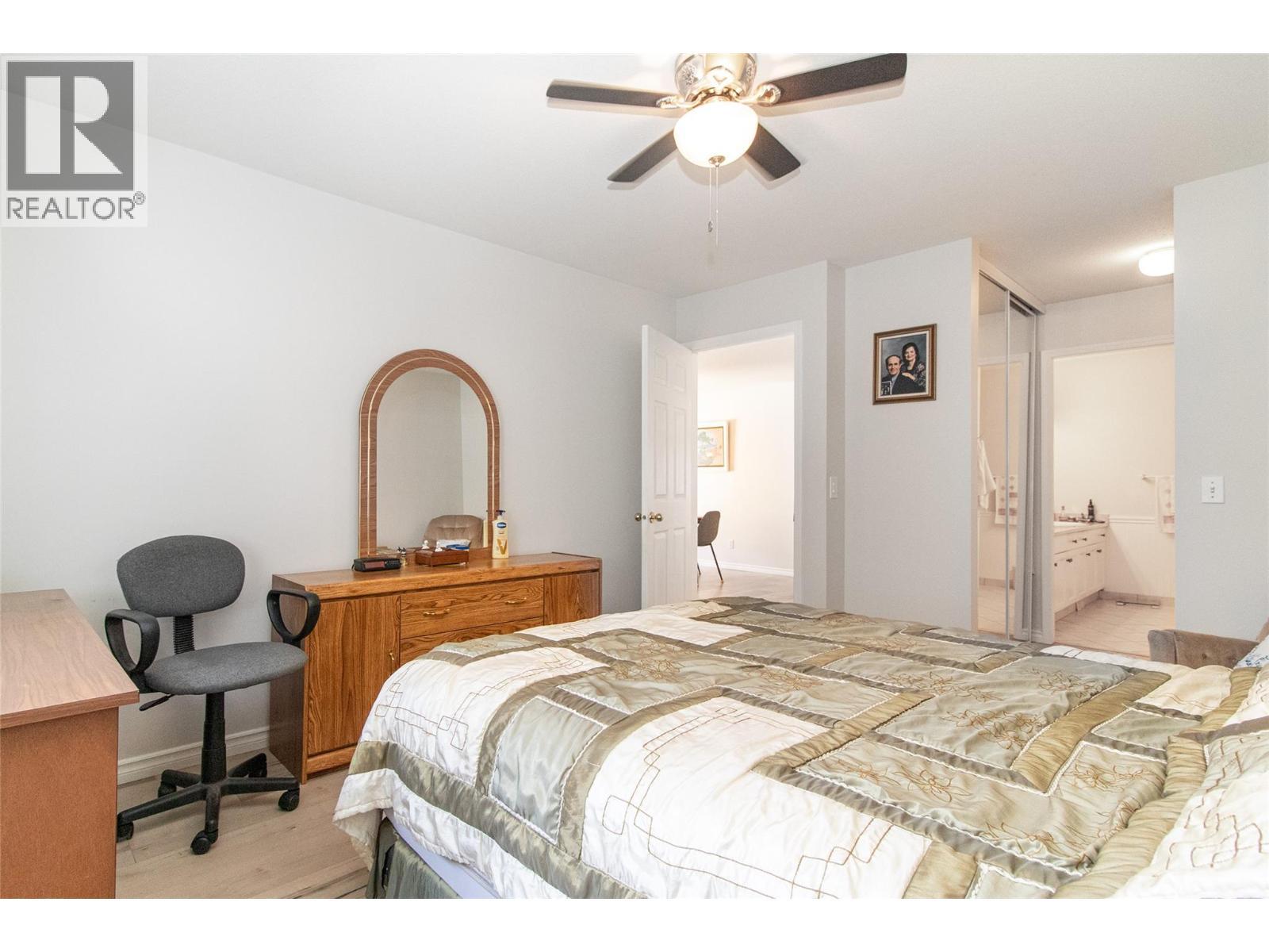 1874 Parkview Crescent Unit# 25. Kelowna, British Columbia