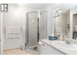 1874 Parkview Crescent Unit# 25. Kelowna, British Columbia