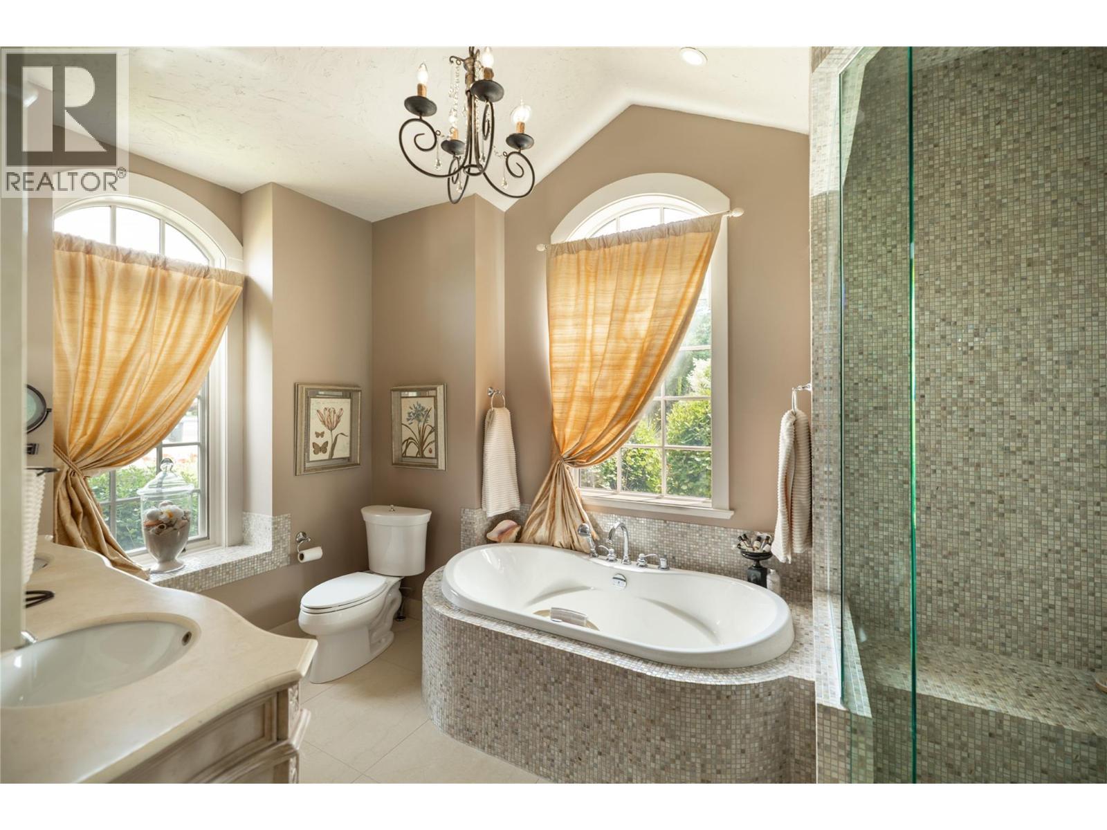 4768 Carmel Crescent. Kelowna, British Columbia