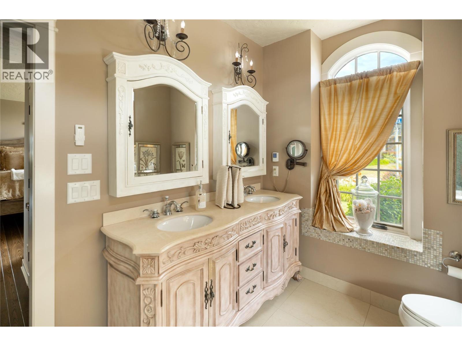 4768 Carmel Crescent. Kelowna, British Columbia