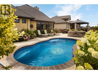 4768 Carmel Crescent. Kelowna, British Columbia