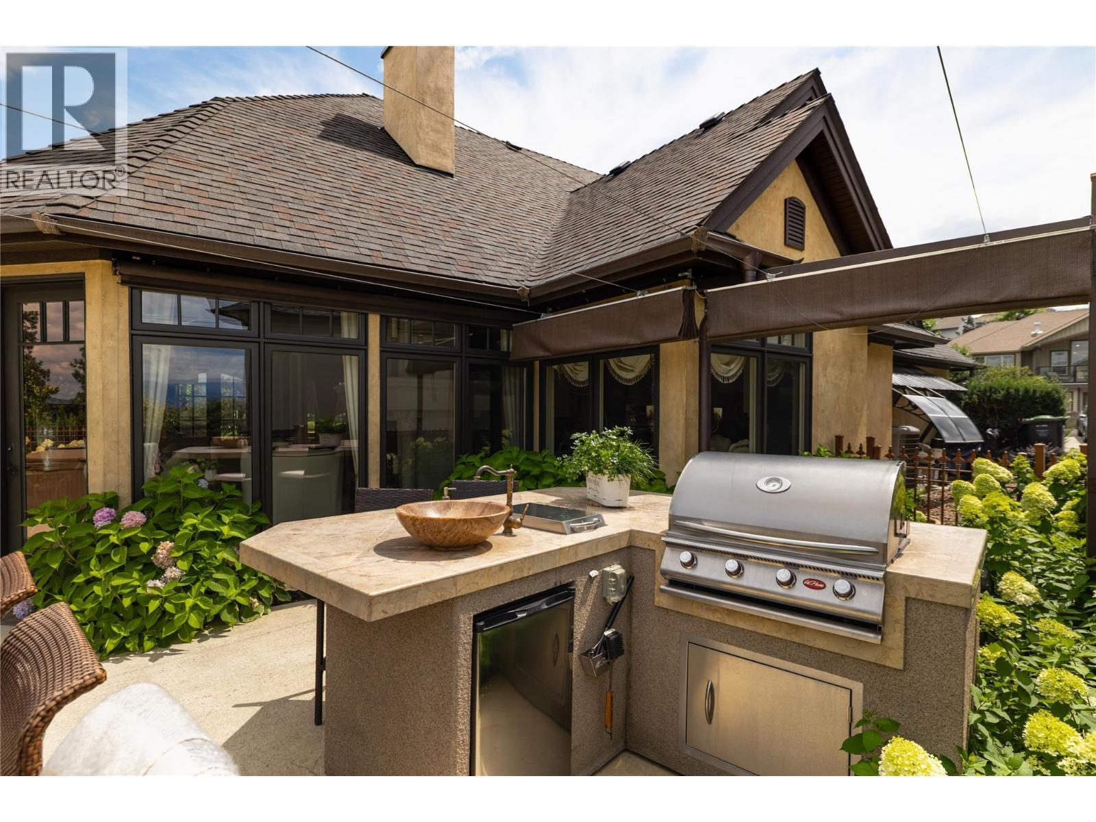 4768 Carmel Crescent. Kelowna, British Columbia