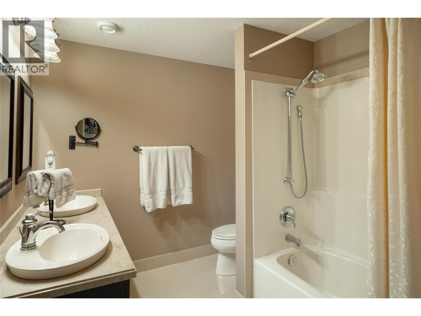 4768 Carmel Crescent. Kelowna, British Columbia