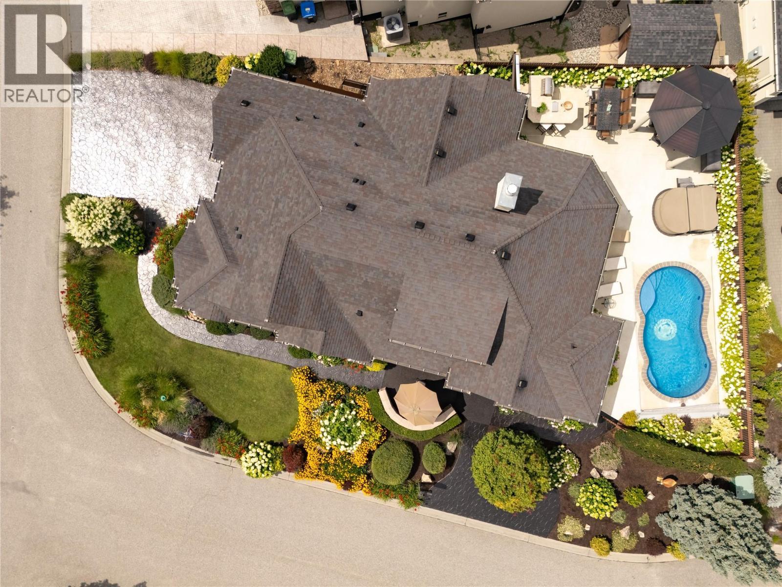 4768 Carmel Crescent. Kelowna, British Columbia