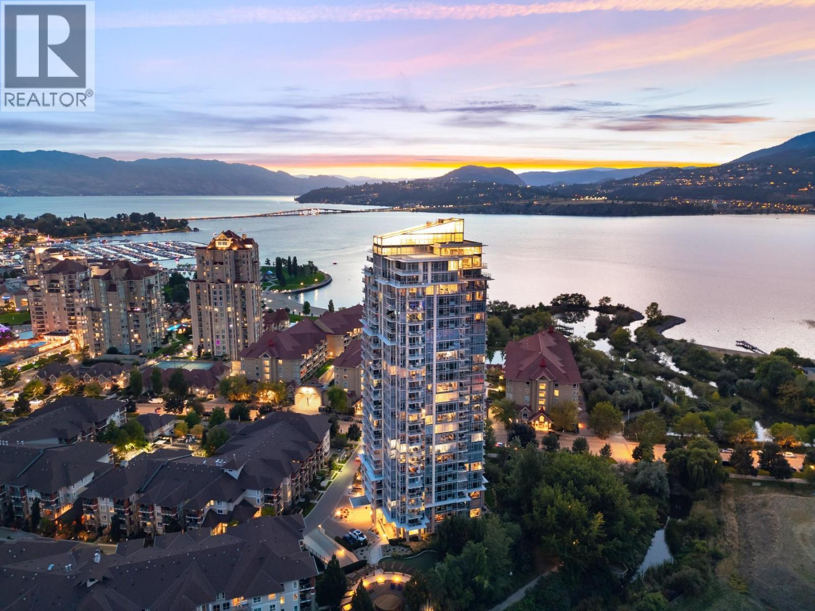 1075 Sunset Drive Unit# Ph1. Kelowna, British Columbia