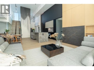 1075 Sunset Drive Unit# Ph1. Kelowna, British Columbia