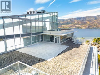 1075 Sunset Drive Unit# Ph1. Kelowna, British Columbia
