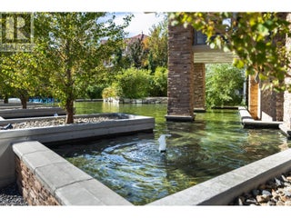 1075 Sunset Drive Unit# Ph1. Kelowna, British Columbia