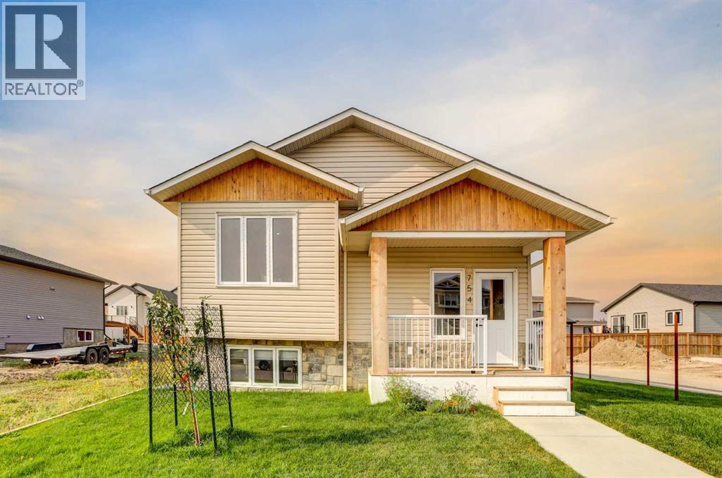 1913 Parkside Way, Coaldale
