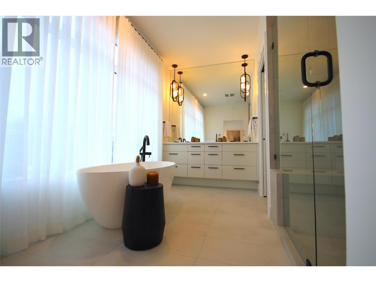 7920 Kidston Road Unit# 7. Coldstream, British Columbia