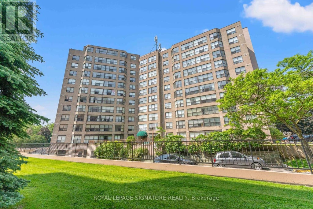 1007 - 250 Davis Drive, Newmarket (central Newmarket)