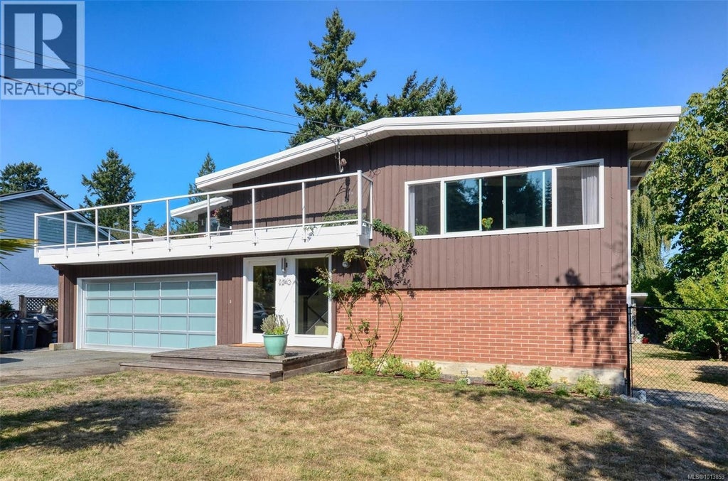 2240 Greenlands Road, Saanich
