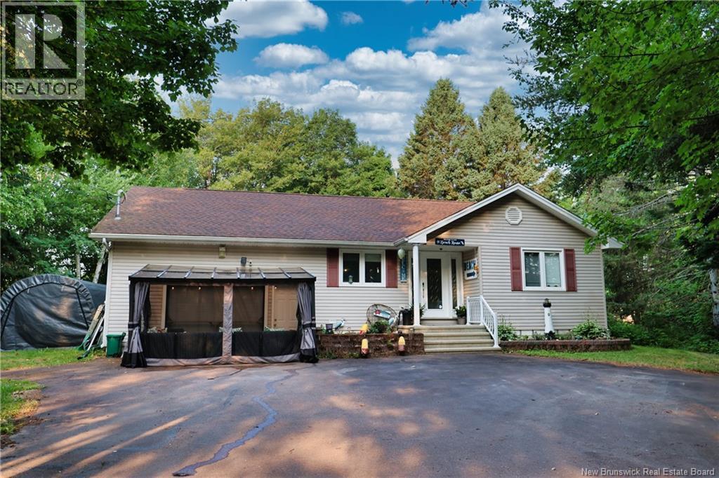 86 Aquila Crescent, Grande-Digue