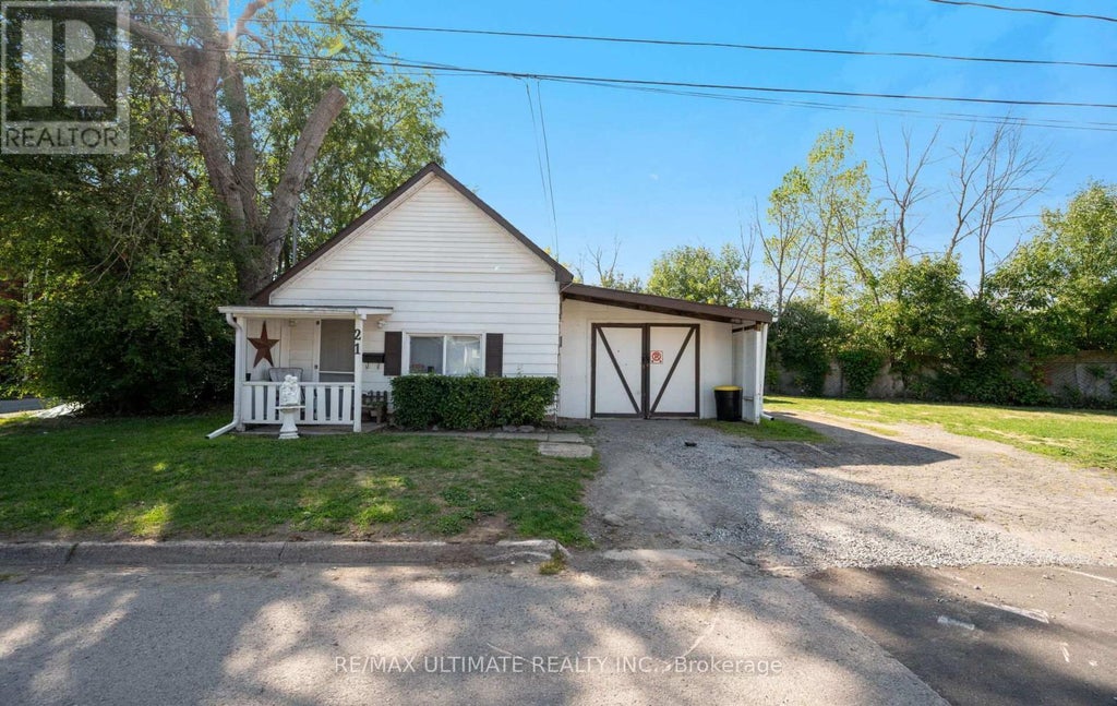 21 Russell Street, Fort Erie (central)