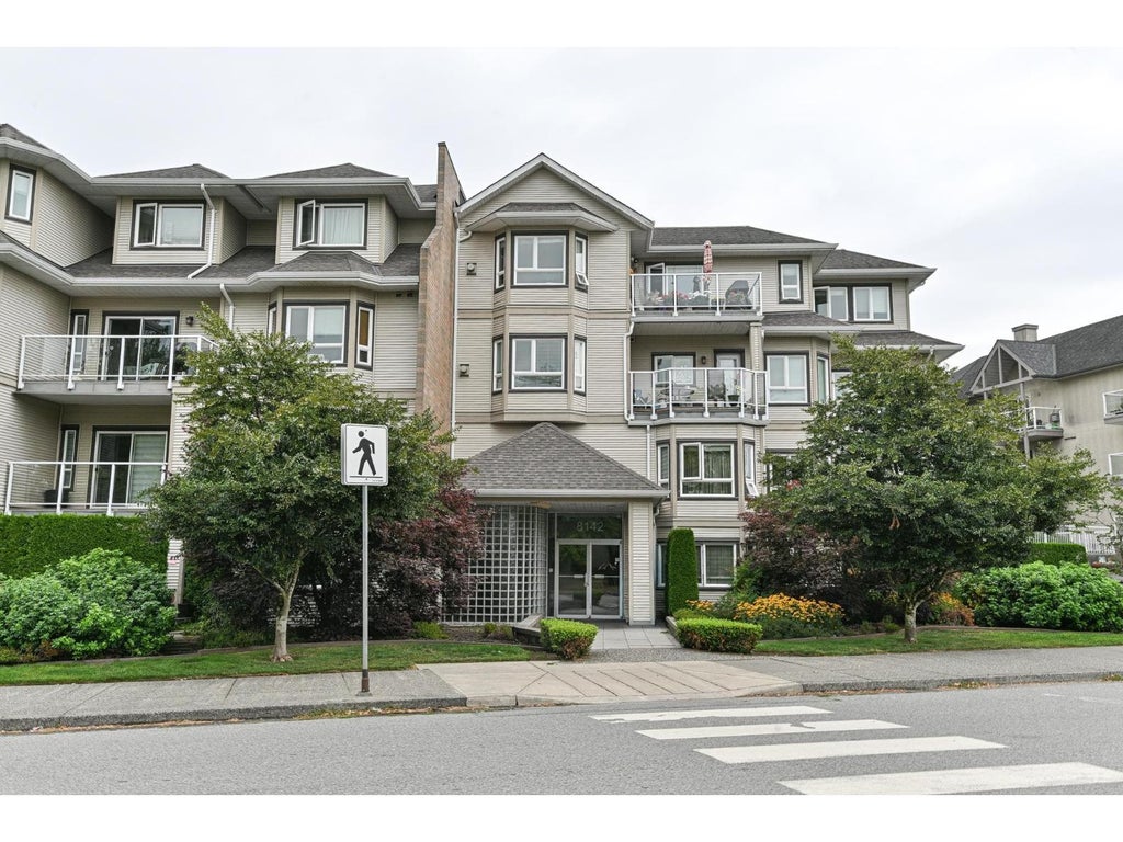 301 8142 120a Street, Surrey