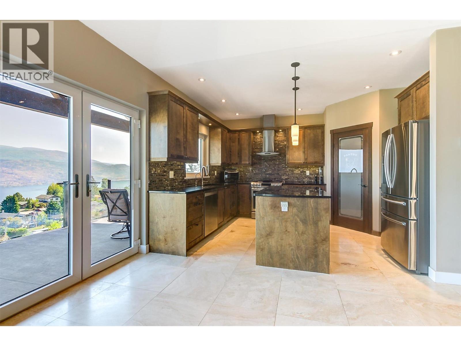 6172 Seymoure Avenue. Peachland, British Columbia