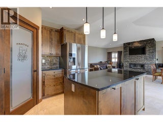 6172 Seymoure Avenue. Peachland, British Columbia